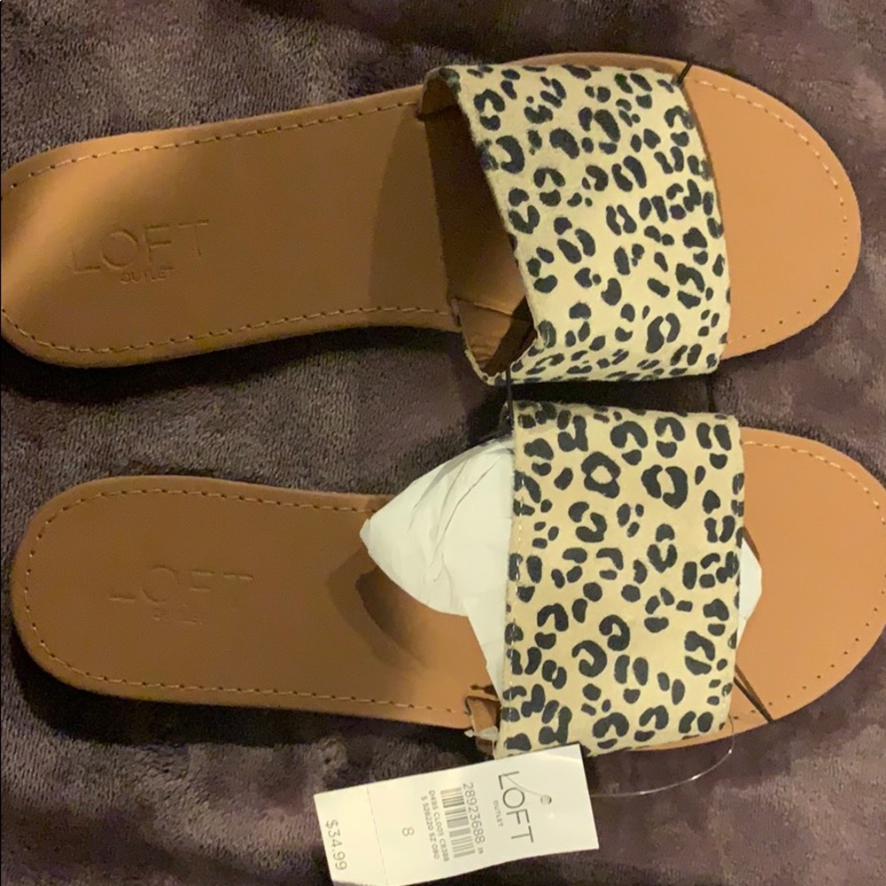 LOFT LEOPARD FLATS.